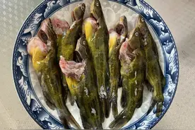 无论炖什么鱼，都不要放这两种调料，搞错的人很多，鱼又腥又难吃图片
