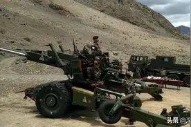 印军山区峡谷炮兵旅现场照，四周都是铁丝网：火炮70度仰角射击图片