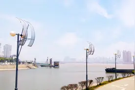 长江武汉段有座建在黄金地带上的公园：处在两江交汇处，景色大气图片