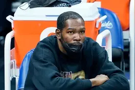 杜兰特和演员吵架被NBA罚款5万美元图片