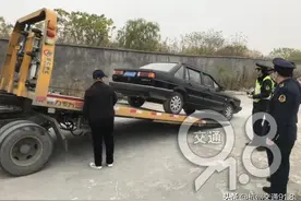 胆子可真大！私家车当教练车，陪练员也没教练资格图片