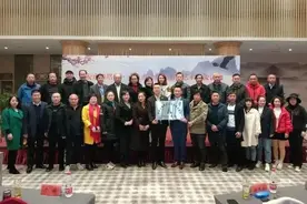 雁塔区青年美协写生基地挂牌仪式在紫阳玥珑茶山酒店盛大举行图片