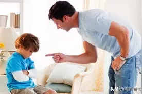 吓唬孩子是很失败的教育方式，你以为的成功背后是娃的阴影图片