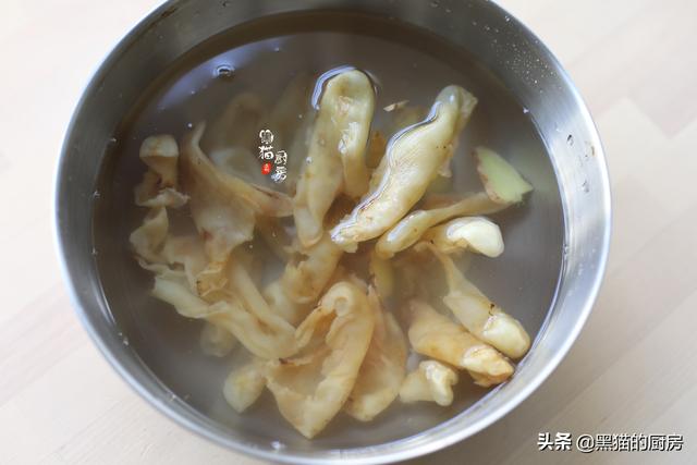 莲子银耳百合花胶 2026年银耳莲子炖花胶
