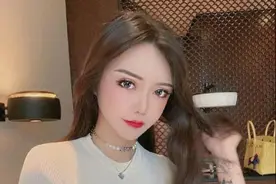 知名网红手撕前夫现女友，曝其酒吧抖胸吸毒做小三，网友：太狗血图片