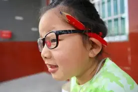 幼年版李子柒！浙江7岁“铁锤妹妹”爆红，被1200万网友围观！​​原因出人意料图片
