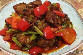 回锅肉常吃，但回锅鸡翅还是第一次吃，大家看看这个做法是否可行图片