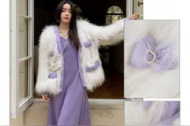 劲爆！太平鸟又被曝抄袭！时尚博主：一模一样 连扣子位置都没改图片