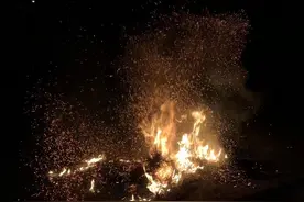 昨夜，西北家家户户“燎疳”，美好祈愿——驱瘟神，送百病图片