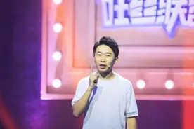 有一种保养叫杨迪敷面膜，虽然很常见但是很奇葩，网友：打扰了图片