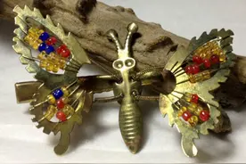 七十年代至九十年代的经典发饰，看看你是奶奶辈的，还是阿姨辈的图片