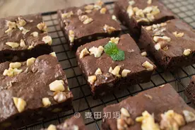 教你做经典的布朗尼蛋糕，巧克力香味醇厚，制作非常简单图片