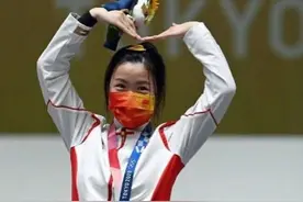 奥运冠军杨倩是怎么考进清华的，学习，体育双兼顾？不图片
