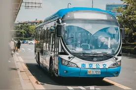 南京公交，2块钱的过山车图片