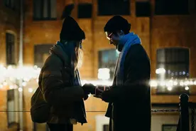 情场老手的“五步陷阱法”，每一步都能让女孩深陷其中，无法自拔图片