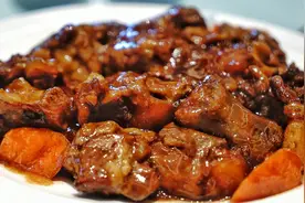 北京美食推荐：“红烧牛尾”，美味的食疗菜，家庭简单做法图片