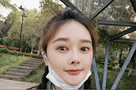 菏泽90后女孩在武汉志愿服务54天，网友称她“最美山东姑娘”图片