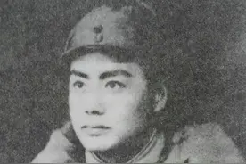 八路军兄弟俩遇险，一念之差，哥哥成了农民，弟弟30年后成副总长图片