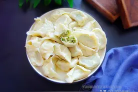 夏天吃饺子做这馅，鲜嫩柔韧特别香，很多人没吃过，试试做吧图片