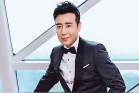 著名演员于和伟泪目：妻子当掉娘家的陪嫁支持我拍戏图片