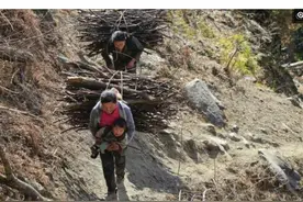 大山深处老夫少妻，相差22岁带妹妹出嫁，与世隔绝，长得真漂亮图片