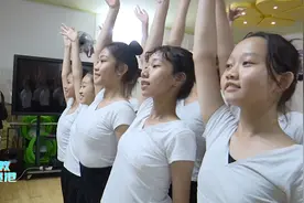 舞蹈演员百里挑一 积极迎战艺术展演 | 2021年海口市中小学生艺术展演活动图片