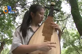 “铿锵玫瑰”足球队成团，队员希望平等对待图片