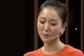 儿媳用三套拆迁房换一木雕，被婆婆大骂拿去鉴定，专家：你站稳图片