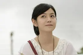 陈妍希长相一般为啥陈晓喜欢？看完5张相片，就能明白了图片