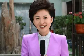 央视主持海霞嫁斯坦福博士后，回乡不摆架子，照样干农活，扭秧歌图片