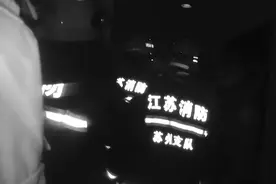 附视频|醉酒回家老婆拒开门，男子“急中生智”竟谎报火警图片