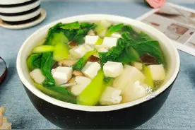 为啥饭店做的青菜豆腐汤都那么好喝？今天我来教你做，简单美味图片