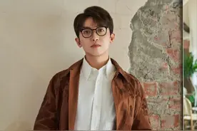 《奔跑吧》导演姚译添被质疑节目中爱怼明星，把自己推向争议风口图片