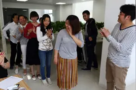 80后领导好任性，员工减肥1斤奖100图片
