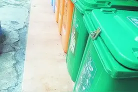 错过垃圾投放时间怎么办？社区工作人员：考虑增设误时投放点图片