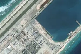 永暑岛高清卫星图，飞机跑道已建成，潜力巨大图片
