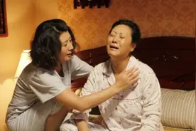 有种“剪刀差式”亲情，姑给侄子花钱不皱眉，自己有娃却无人问津图片