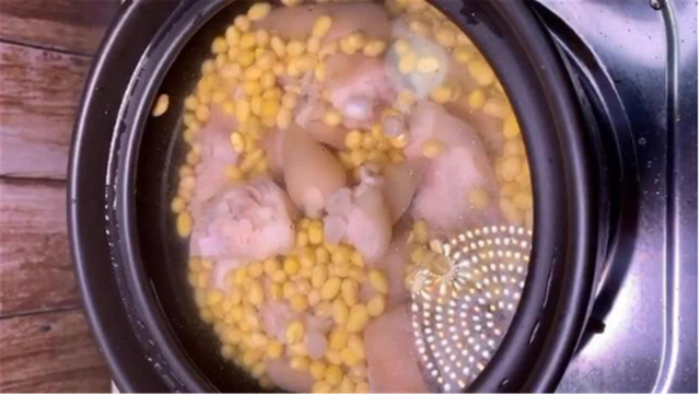 花胶能与黄豆一起煲吗 2026年花胶能与黄豆一起煲吗怎么做