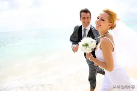 离婚5年，前婆婆登门：听说你买了两套房，有资格追回我儿子了图片