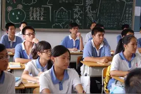 @高三学生，高考前的复习冲刺阶段，不去学校，在家复习可以吗？图片