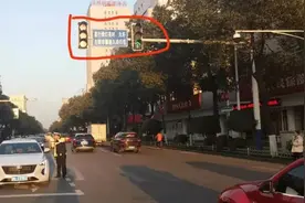 湘阴这个路口新增左转弯待转区，你会通过吗？图片