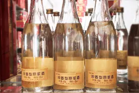 买白酒，只要有“1标准1标志”，不管啥牌子啥价格，就是粮食酒图片