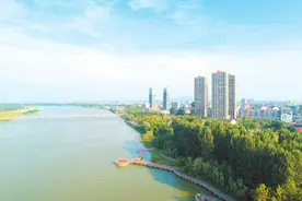 首届中国·汨罗江国际诗歌艺术周如约而至图片