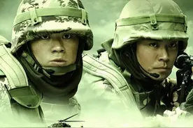 《士兵突击》15年：王宝强陈思诚向左，段奕宏张译向右图片