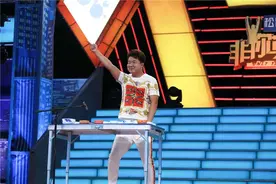 小小瓷碗竟能敲出动感音乐？手工皮雕姑娘匠心独具图片