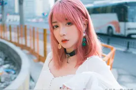 天价“陪玩”女网红？咬米陪玩价格是别人几十倍，网友：物超所值图片