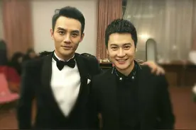 王凯旗下男星公开婚情，媳妇一家四位演员，岳母是《大宅门》黄春图片