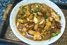 冬天吃茄子，多加1味料，提味又清口，孩子都爱吃图片