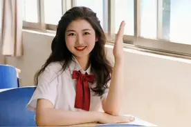 又美又飒！中南大学再现女神学霸，包揽年级第一，奖学金拿到手软图片