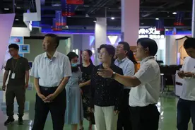 自治区总工会苏日娜副主席一行来呼和浩特调研新时代楼宇工会联合会建设图片